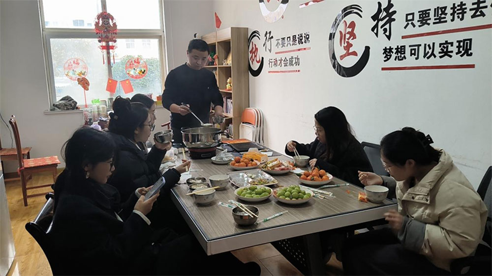 Lantaarnfestivallunch: Tangyuan en teamvibes op kantoor